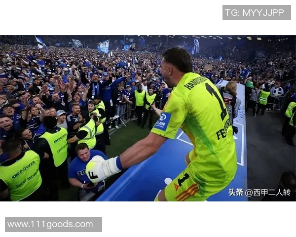 德甲劳模欢庆解封，球迷拒戴口罩迎接重返球场